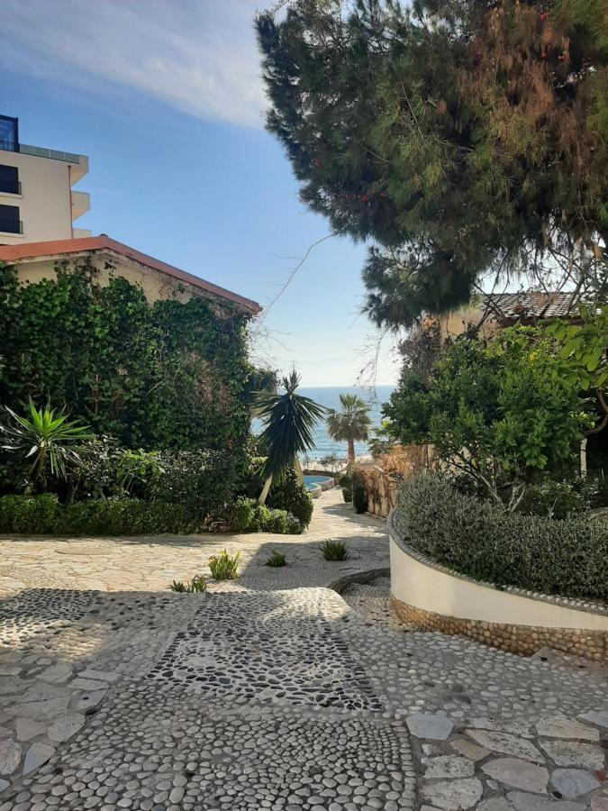 Kela Apartments Sarande Exterior photo
